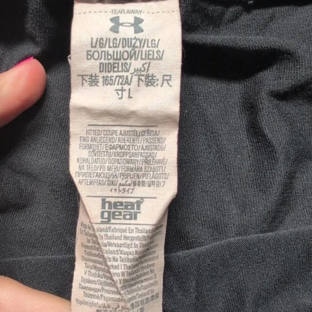 Under Armour Heat Gear Black Capri Leggings | Under Armour Heat Gear Capri Pants - Picture 5 of 9